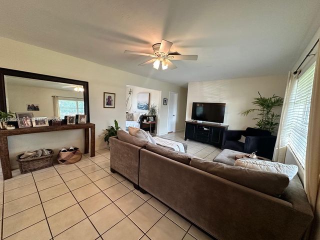 3245 Village Green Dr, Miami, FL 33175