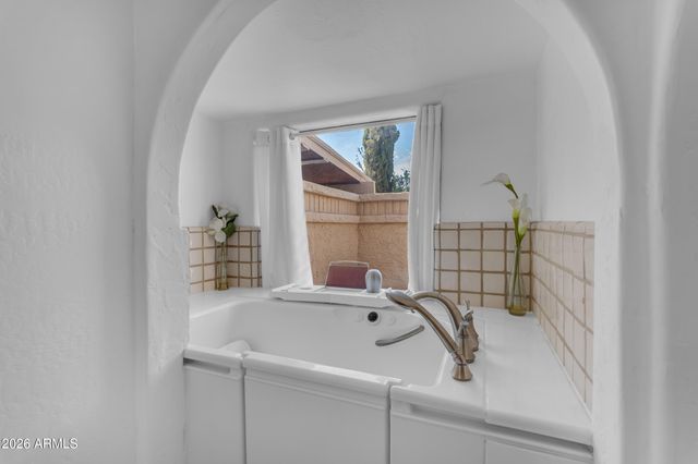 16448 E GLENBROOK Boulevard, Fountain Hills, AZ 85268