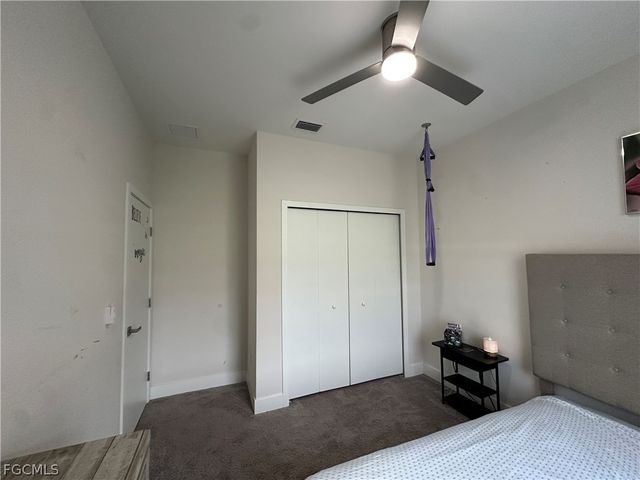 1613 N Gator CIR, Cape Coral, FL 33909