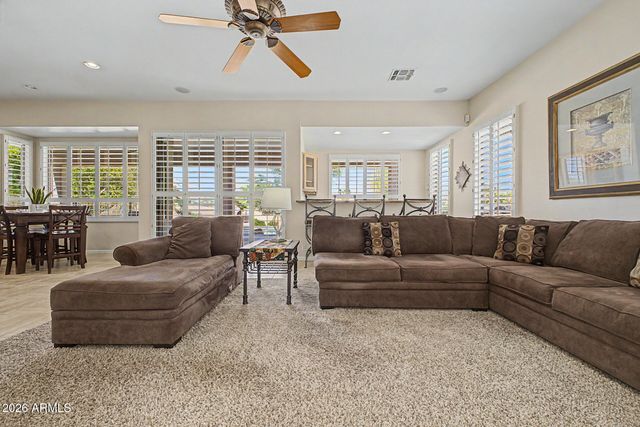 1116 W GLENHAVEN Drive, Phoenix, AZ 85045