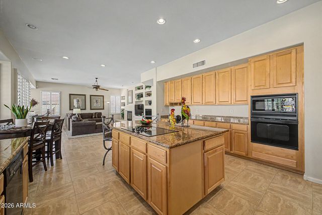 1116 W GLENHAVEN Drive, Phoenix, AZ 85045