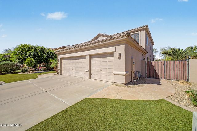 1116 W GLENHAVEN Drive, Phoenix, AZ 85045