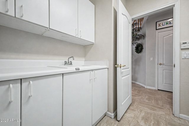1116 W GLENHAVEN Drive, Phoenix, AZ 85045