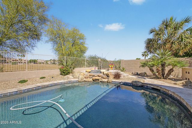 1116 W GLENHAVEN Drive, Phoenix, AZ 85045
