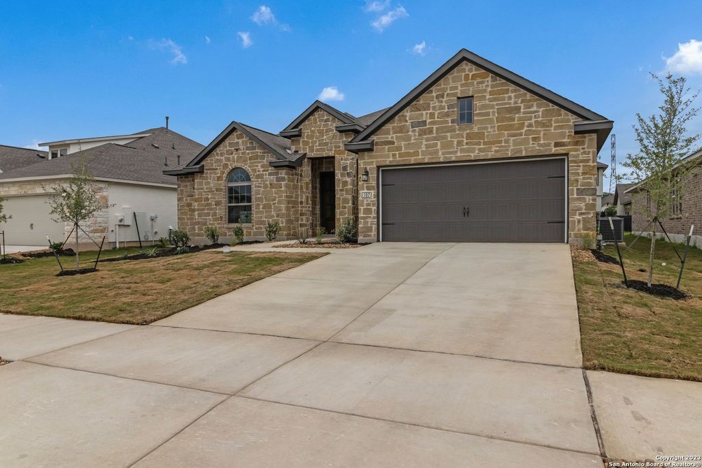 107 MATADOR, Boerne, TX 78006