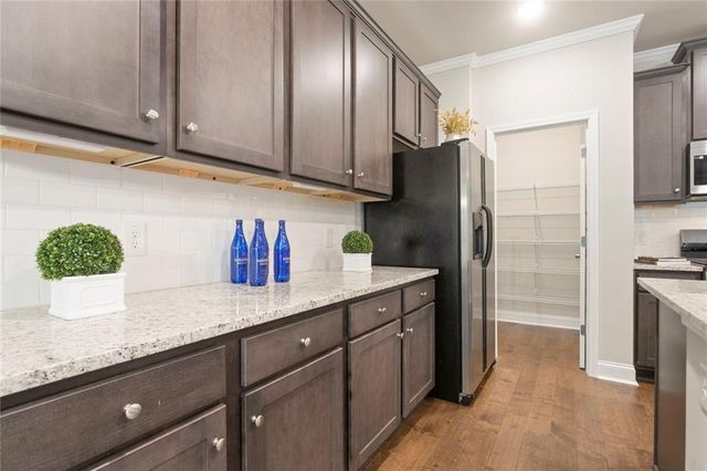 170 Camden Park Drive, Woodstock, GA 30188