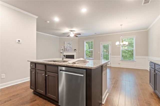 170 Camden Park Drive, Woodstock, GA 30188