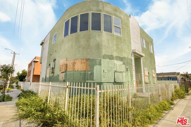 6500 S Main Street, Los Angeles, CA 90003