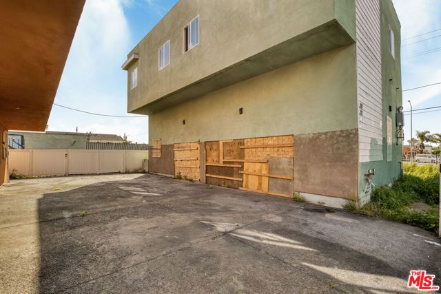 6500 S Main Street, Los Angeles, CA 90003