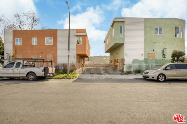 6500 S Main Street, Los Angeles, CA 90003