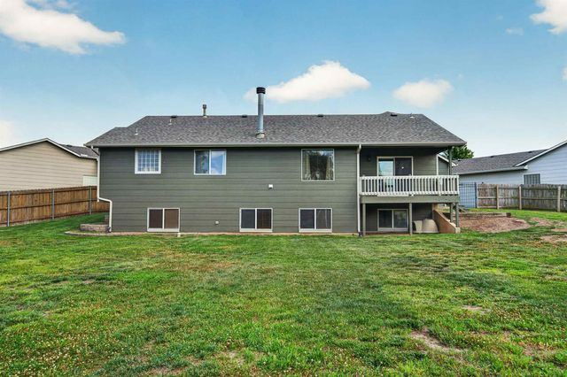 12030 W Grant Ct, Wichita, KS 67235