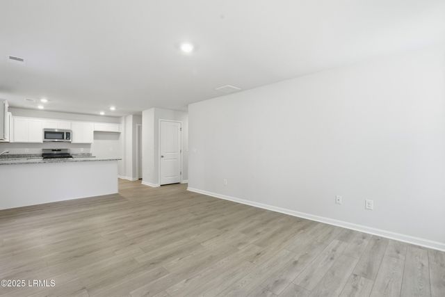 439 Waters Edge Way, Hardeeville, SC 29927