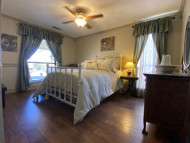 20746 Hidden Lake Boulevard, Friant, CA 93626