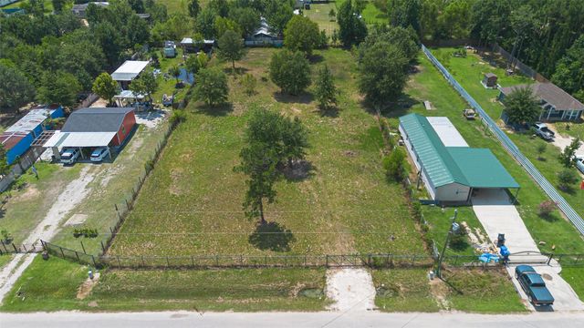 2425 County Road 3479b, Cleveland, TX 77327
