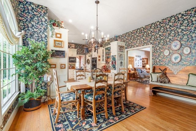 1A Hartford Street, Dover, MA 02030