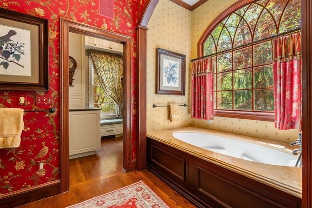 1A Hartford Street, Dover, MA 02030