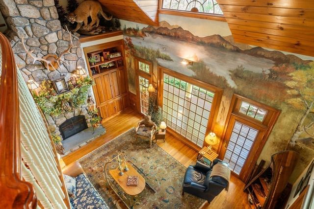 1A Hartford Street, Dover, MA 02030
