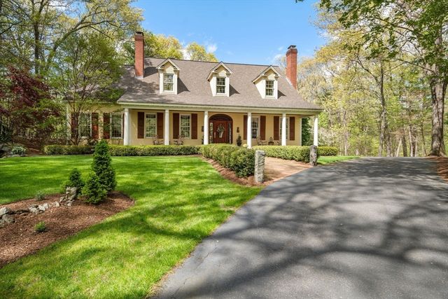 1A Hartford Street, Dover, MA 02030