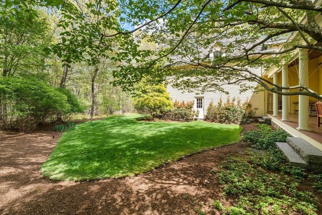 1A Hartford Street, Dover, MA 02030