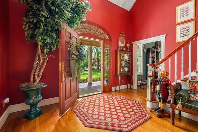 1A Hartford Street, Dover, MA 02030