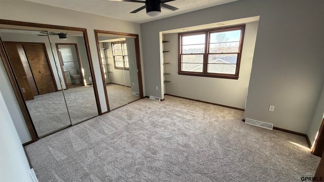 4312 N 85 Avenue Circle, Omaha, NE 68134