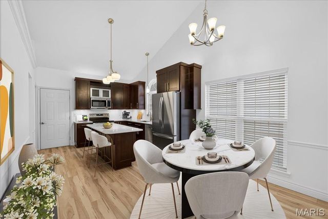 931 Wellesley Place Drive, Chesterfield, MO 63017