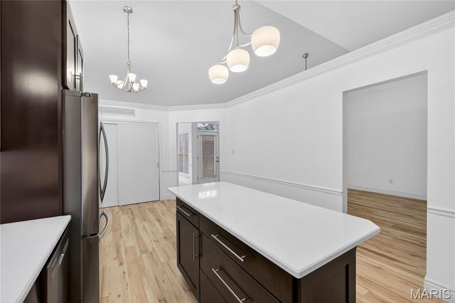 931 Wellesley Place Drive, Chesterfield, MO 63017