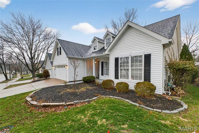 931 Wellesley Place Drive, Chesterfield, MO 63017