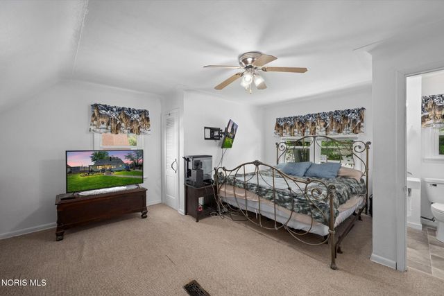 537 Lynnhaven Drive, Toledo, OH 43609