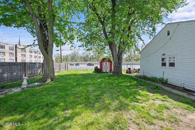 537 Lynnhaven Drive, Toledo, OH 43609