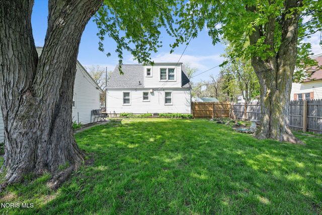 537 Lynnhaven Drive, Toledo, OH 43609