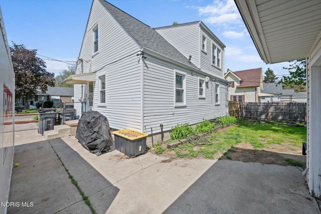 537 Lynnhaven Drive, Toledo, OH 43609