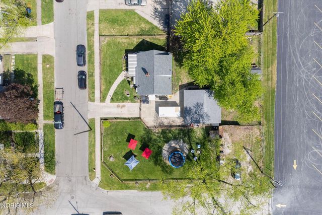 537 Lynnhaven Drive, Toledo, OH 43609
