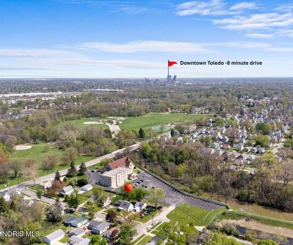 537 Lynnhaven Drive, Toledo, OH 43609