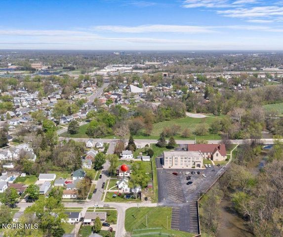 537 Lynnhaven Drive, Toledo, OH 43609