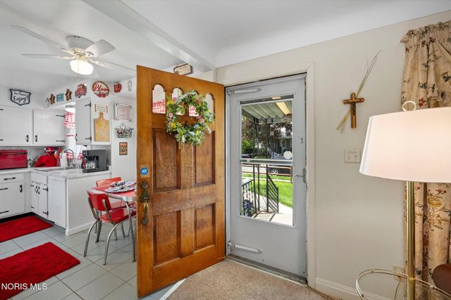 537 Lynnhaven Drive, Toledo, OH 43609