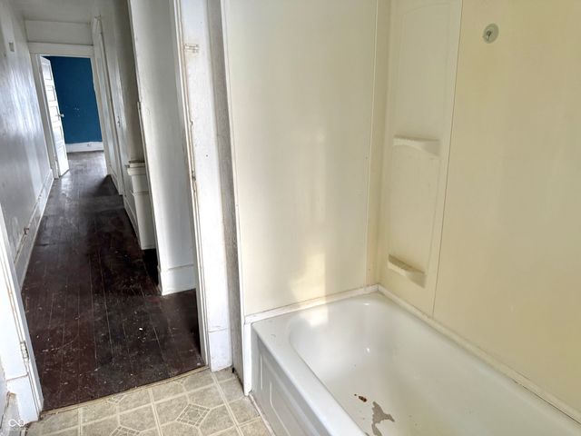 3021 Boulevard Place, Indianapolis, IN 46208