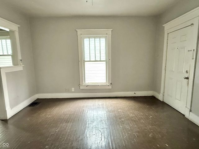 3021 Boulevard Place, Indianapolis, IN 46208