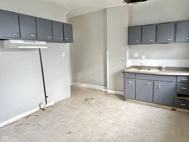 3021 Boulevard Place, Indianapolis, IN 46208