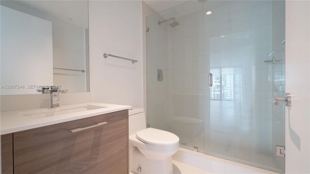 1300 S Miami Avenue 2610, Miami, FL 33130