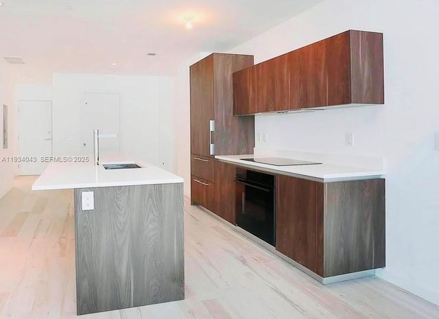 480 NE 31st St 3404, Miami, FL 33137