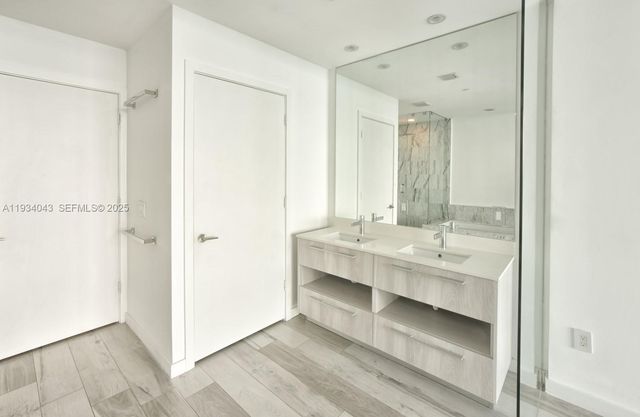 480 NE 31st St 3404, Miami, FL 33137