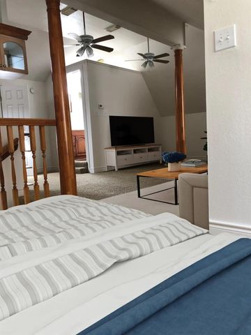 4122 Drake Street B, Houston, TX 77005