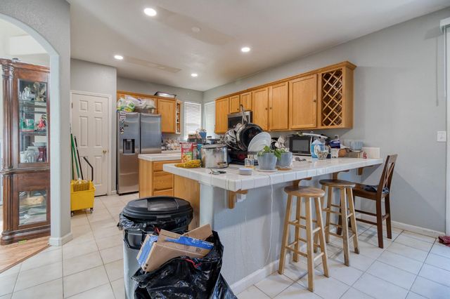 6282 Crestview Cir, Stockton, CA 95219