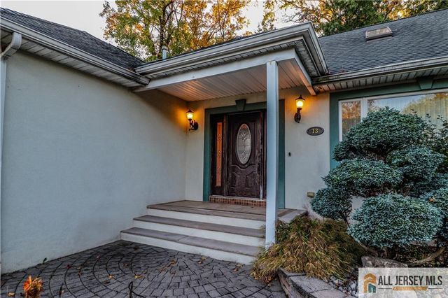 13 Ramsey Road, Edison, NJ 08820