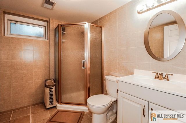 13 Ramsey Road, Edison, NJ 08820
