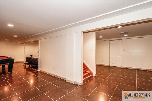 13 Ramsey Road, Edison, NJ 08820