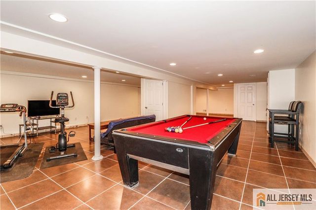 13 Ramsey Road, Edison, NJ 08820