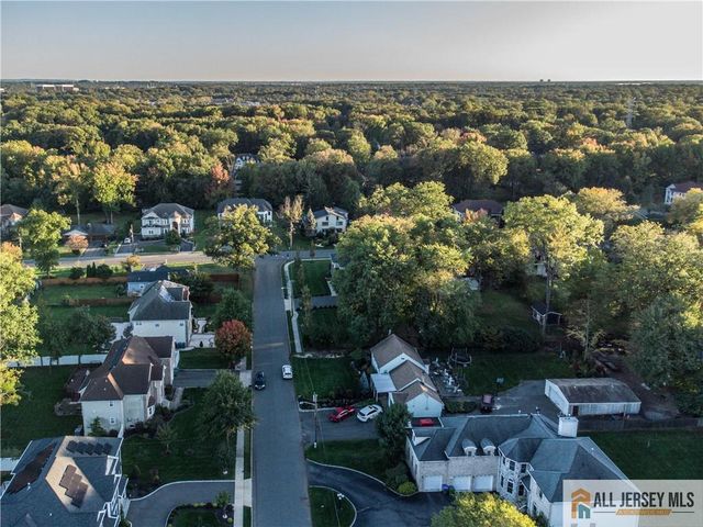 13 Ramsey Road, Edison, NJ 08820
