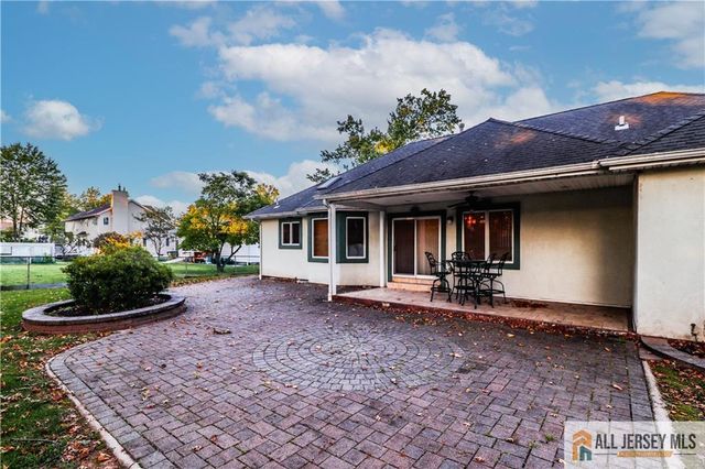 13 Ramsey Road, Edison, NJ 08820